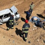 Tarlaya uçan otomobil takla attı: 2 yaralı